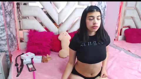 eylin_sofia online show from 01-07-25, 03:46