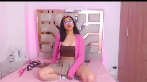 eylin_sofia online show from 01-23-25, 04:41