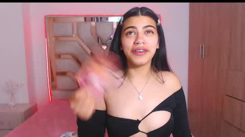 eylin_sofia online show from 02-14-25, 04:15