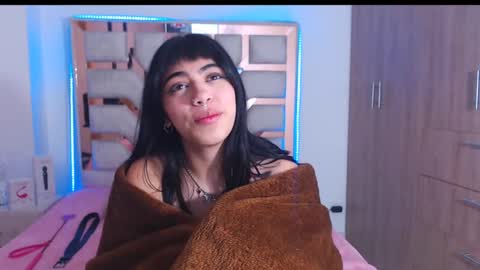 eylin_sofia online show from 03-06-25, 07:25