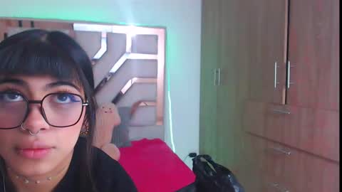 eylin_sofia online show from 03-10-25, 04:38