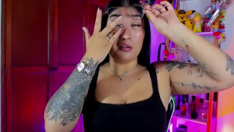 Emily online show from 05-08-26, 12:32
