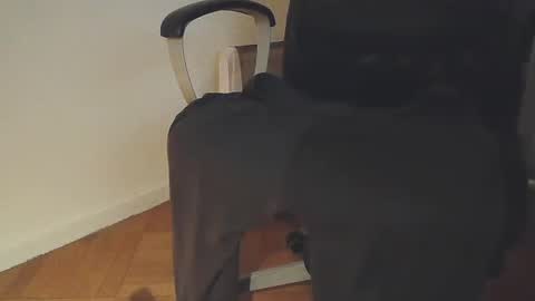 Snapshot of ezcoda chatting on 01-27-25, 01:59 EZCODA online show from 01-27-25, 01:59