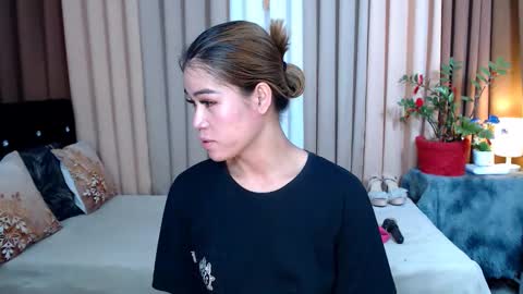 Snapshot of ezrahollywood chatting on 01-26-25, 06:49 UR SWEET EZRA online show from 01-26-25, 06:49