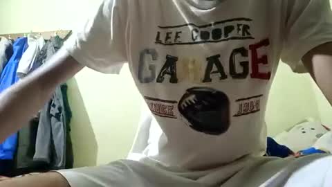 Snapshot of ezz_3zoo1 chatting on 06-15-26, 10:12 weza online show from 06-15-26, 10:12