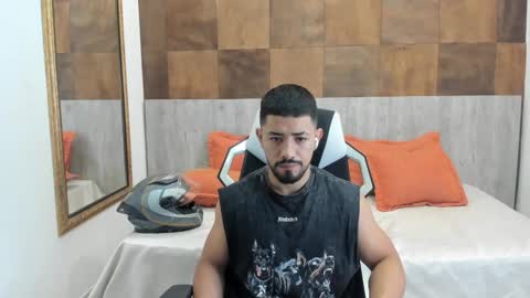 Ezzio Scolaro online show from 09-15-25, 01:55