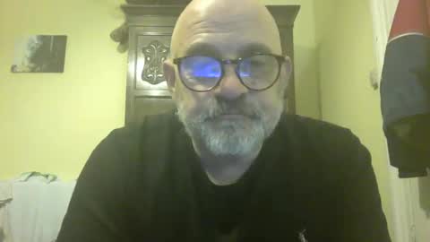 Snapshot of f1zzeek chatting on 04-22-26, 11:06 f1zzeek online show from 04-22-26, 11:06