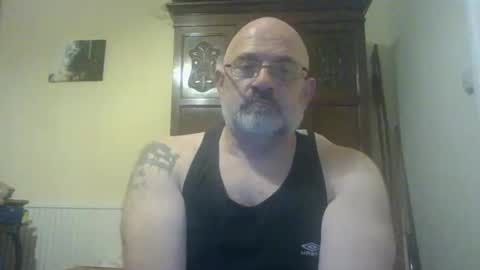 Snapshot of f1zzeek chatting on 05-01-26, 10:58 f1zzeek online show from 05-01-26, 10:58