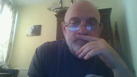 Snapshot of f1zzeek chatting on 05-03-26, 09:26 f1zzeek online show from 05-03-26, 09:26