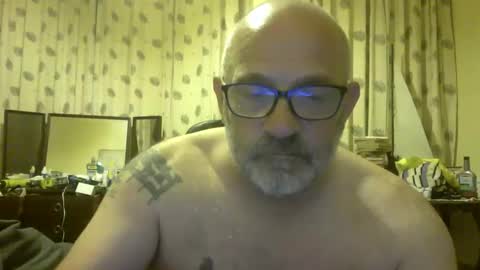 Snapshot of f1zzeek chatting on 05-28-26, 11:02 f1zzeek online show from 05-28-26, 11:02