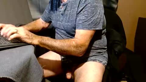 Snapshot of faber3 chatting on 12-17-24, 08:10 What Do You Like online show from 12-17-24, 08:10