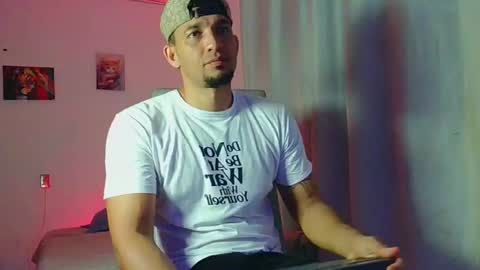 Snapshot of fabi_calde chatting on 07-05-26, 01:45 fabi online show from 07-05-26, 01:45
