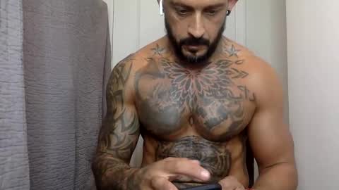 Snapshot of fabianelgalan chatting on 12-15-24, 06:40 Fabianelgalan online show from 12-15-24, 06:40