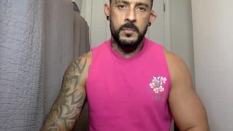 Snapshot of fabianelgalan chatting on 02-01-25, 04:35 Fabianelgalan online show from 02-01-25, 04:35