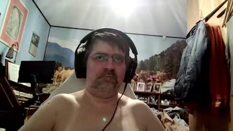 Snapshot of fabius2673 chatting on 06-18-26, 08:03 Fabius online show from 06-18-26, 08:03