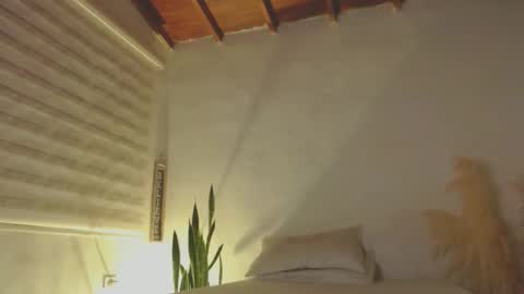 Snapshot of fabrizio_amery chatting on 01-08-25, 12:28 - A N D E R online show from 01-08-25, 12:28