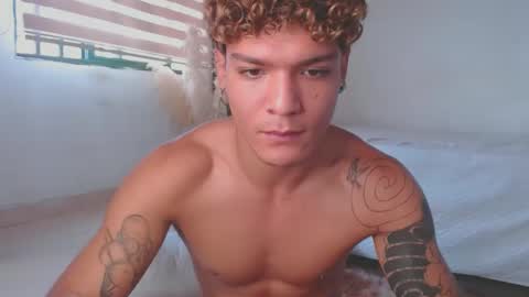 Snapshot of fabrizio_amery chatting on 01-10-25, 06:38 - A N D E R online show from 01-10-25, 06:38