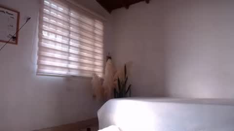 Snapshot of fabrizio_amery chatting on 01-10-25, 09:53 - A N D E R online show from 01-10-25, 09:53