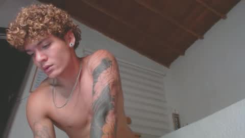 Snapshot of fabrizio_amery chatting on 03-04-25, 12:50 - A N D E R online show from 03-04-25, 12:50
