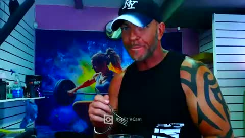 Snapshot of fabxxxl chatting on 06-18-26, 11:58 fabxxxl online show from 06-18-26, 11:58