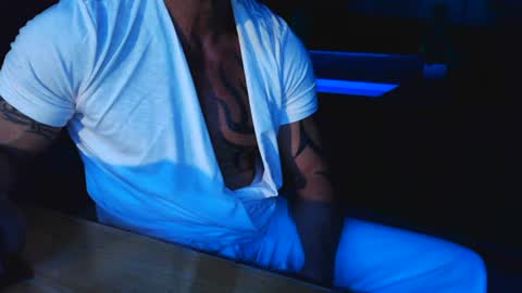 Snapshot of fabxxxl chatting on 06-25-26, 10:36 fabxxxl online show from 06-25-26, 10:36