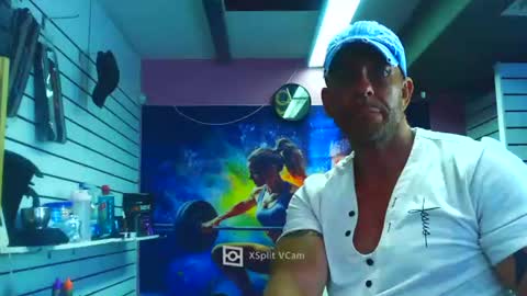 Snapshot of fabxxxl chatting on 06-30-26, 06:58 fabxxxl online show from 06-30-26, 06:58