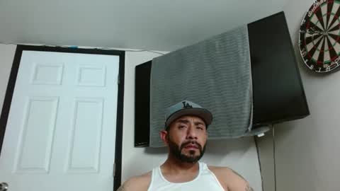 Snapshot of faded805 chatting on 09-11-25, 08:25 Mark online show from 09-11-25, 08:25