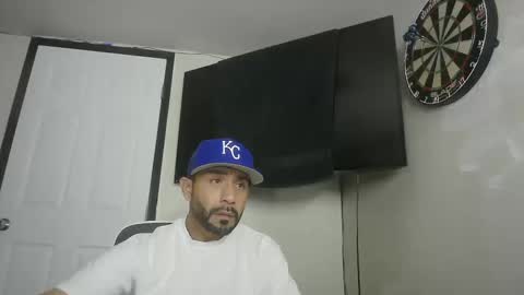 Snapshot of faded805 chatting on 10-20-25, 09:32 Mark online show from 10-20-25, 09:32