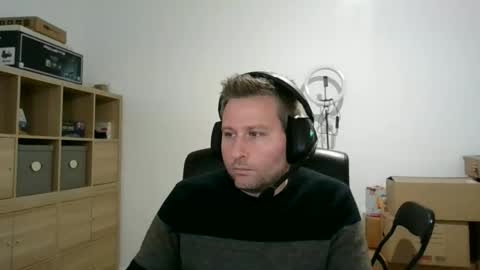 Snapshot of faer_087 chatting on 12-04-25, 12:36 faer_087 online show from 12-04-25, 12:36