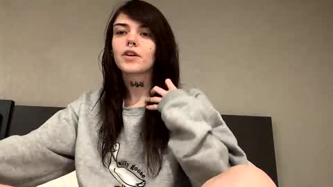 Faerie 3 online show from 12-05-25, 12:52