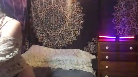 Fae online show from 01-13-25, 07:54