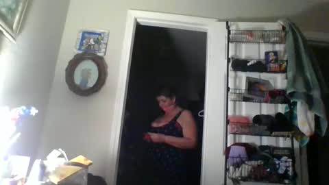 faidra mae online show from 01-21-25, 04:32