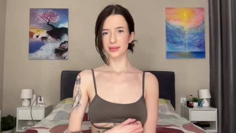 Bloom  online show from 02-15-25, 06:12