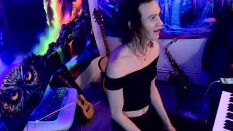 Snapshot of fairy_moan chatting on 02-13-26, 11:17 fairy_moan online show from 02-13-26, 11:17