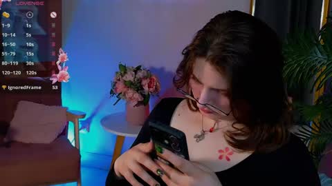 Tara online show from 05-16-26, 12:18