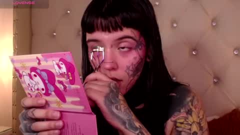 Snapshot of fairyflexxx chatting on 12-04-24, 01:09 Fairy online show from 12-04-24, 01:09