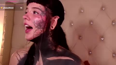 Snapshot of fairyflexxx chatting on 12-10-24, 01:33 Fairy online show from 12-10-24, 01:33