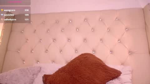 Snapshot of fairyflexxx chatting on 12-12-24, 04:10 Fairy online show from 12-12-24, 04:10