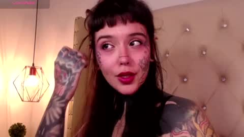 Snapshot of fairyflexxx chatting on 12-14-24, 03:18 Fairy online show from 12-14-24, 03:18