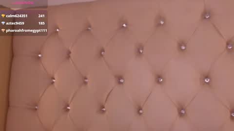 Snapshot of fairyflexxx chatting on 12-18-24, 04:17 Fairy online show from 12-18-24, 04:17