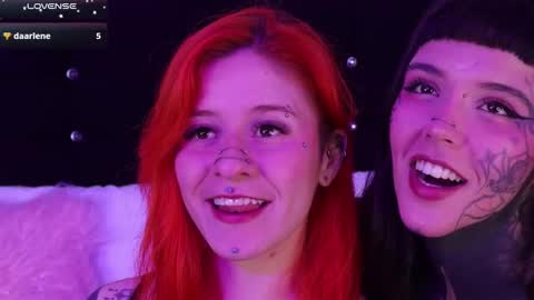 Snapshot of fairyflexxx chatting on 02-04-25, 12:29 Fairy online show from 02-04-25, 12:29