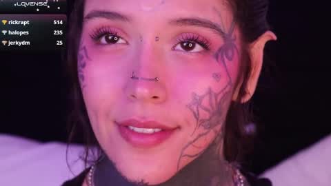 Snapshot of fairyflexxx chatting on 02-04-25, 08:38 Fairy online show from 02-04-25, 08:38