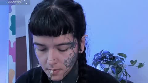 Snapshot of fairyflexxx chatting on 03-11-25, 10:29 Fairy online show from 03-11-25, 10:29