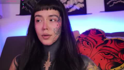 Snapshot of fairyflexxx chatting on 11-21-25, 09:52 Fairy online show from 11-21-25, 09:52