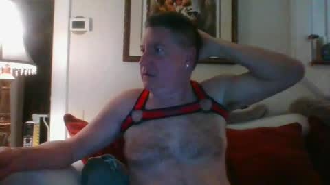 Snapshot of falconbator8 chatting on 02-05-25, 02:40 falconbator8 online show from 02-05-25, 02:40
