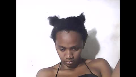 Snapshot of falielyse chatting on 10-29-25, 09:55 falielyse online show from 10-29-25, 09:55