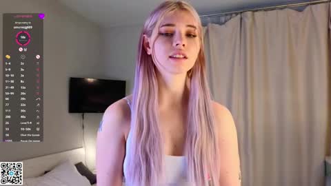 Emilia online show from 03-03-25, 04:03