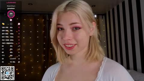 Emilia online show from 12-05-25, 05:38