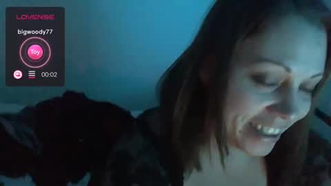 Snapshot of fallen_angel927 chatting on 02-09-25, 06:43 fallen_angel927 online show from 02-09-25, 06:43