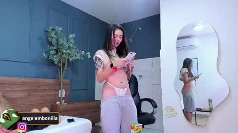 Megan    630  1330 -5 online show from 09-27-25, 12:10